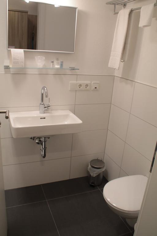 Gaestehaus Wilhelmshoehe Butzbach Phòng bức ảnh